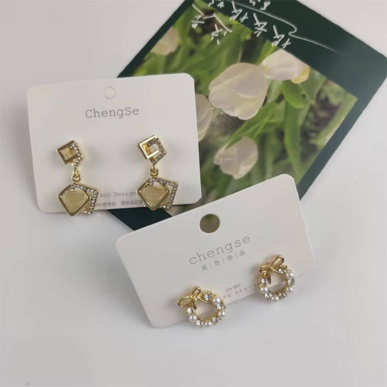 Die-Cut Jewelry Tags